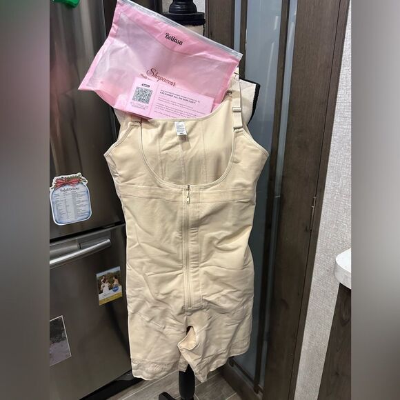NWT Cream Shapewear - Picture 1 of 9